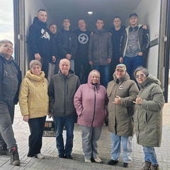 Сегодня отправили очередной груз. Спасибо большое всем, кто помогает. Благодарим студентов УИ ТЛТУ