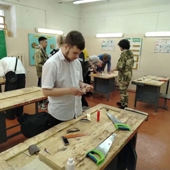 В техникуме прошел профориентационный мастер-класс «Столярная логика: от бруска до головоломки»