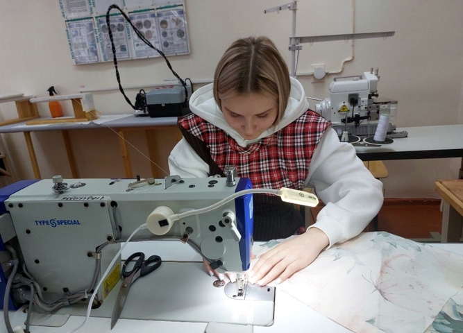 Студенты и педагоги УИ ТЛТУ продолжают помогать бойцам СВО