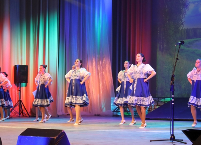 Вдохновляемся Днём артиста!